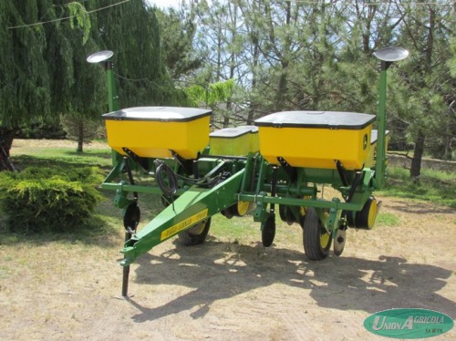 Sembradora John Deer 7000 de 4 Surcos