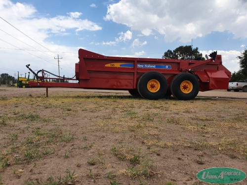Esparcidor de Estiercol New Holland